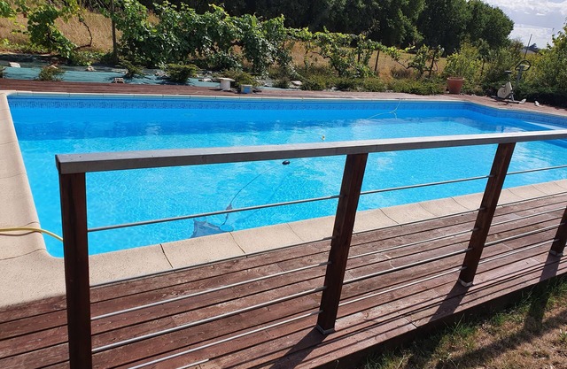 Au petit bonheur "bed and breakfast with shared pool".