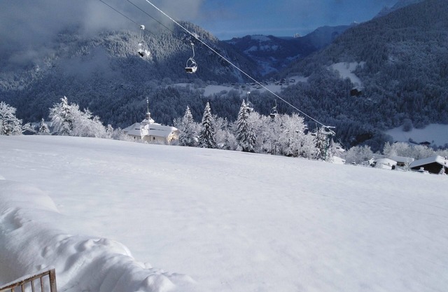 Au Pied du Mont Blanc, au Coeur D'un Village Typique de Montagne