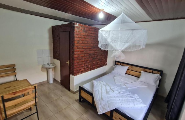 AUBERGE DE NYAMIRAMBO