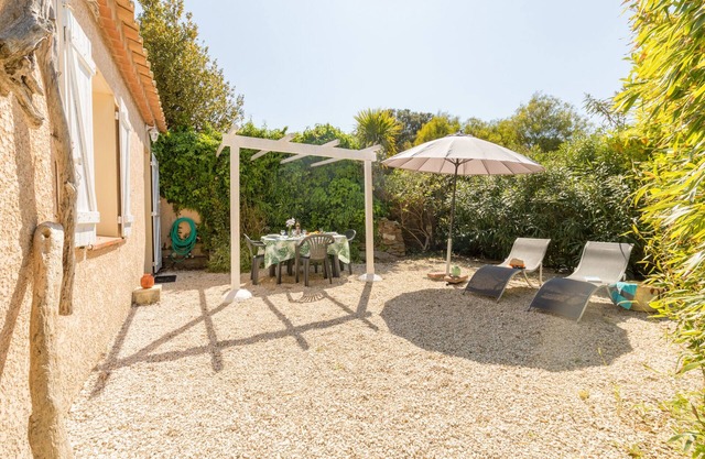 Auguière West, house in the heart of the vineyard