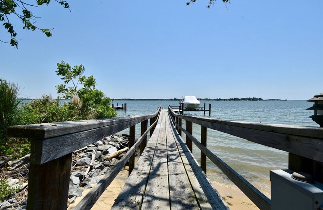 AUGUST Bookings, 15% Off. Near St.Michaels/Easton Waterfront, Dock,Hot Tub.
