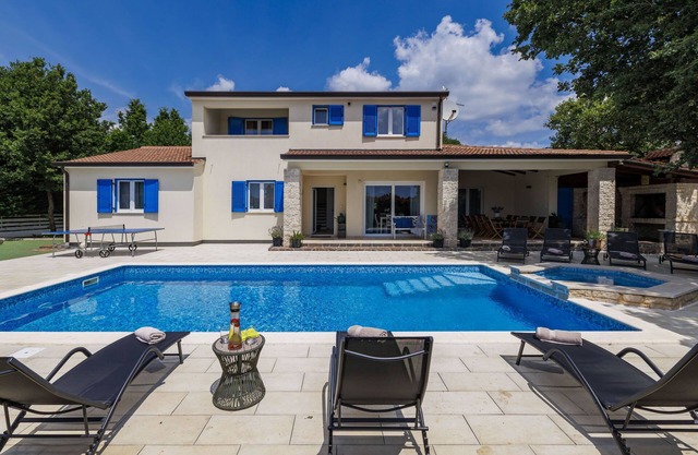 Augusta by Interhome