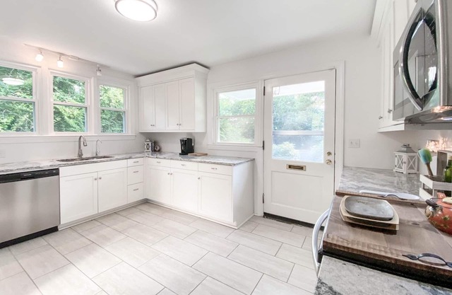 *AUGUSTA MASTERS RENTAL* 1.8 miles from Augusta National * Private