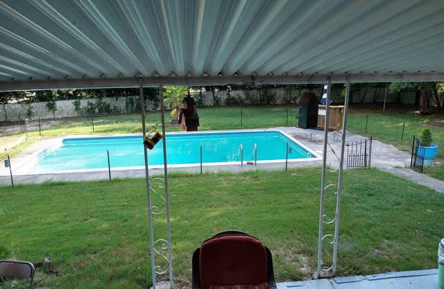 Augusta Masters Week home with pool