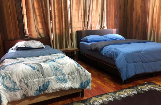 Aura Penarik Homestay