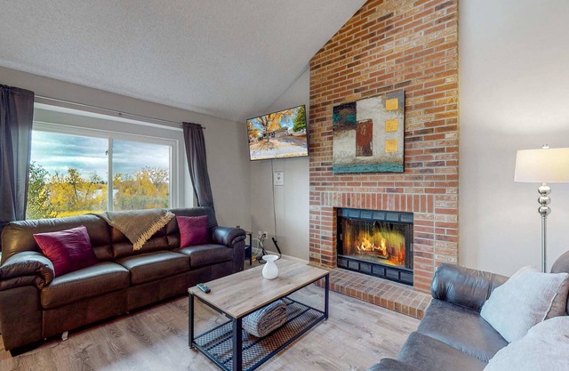 Aurora Family-Friendly Home Near Quincy Reservoir