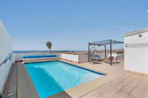 Aurora Holiday Homes