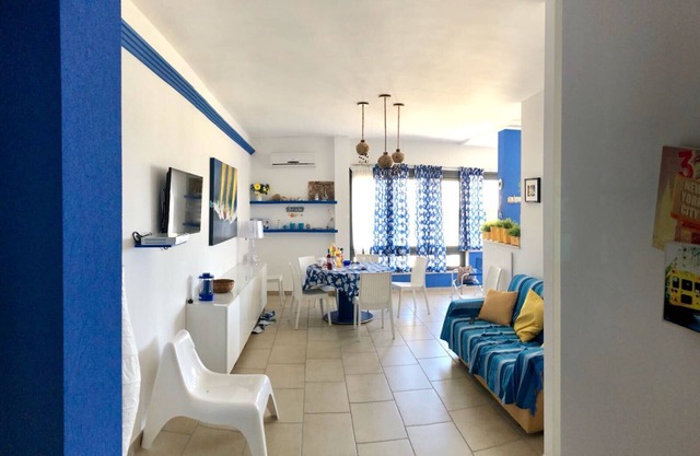 AURORA HOUSE - BEAUTIFUL SEA VIEW IN GALLIPOLI. IDEAL FOR FAMILIES