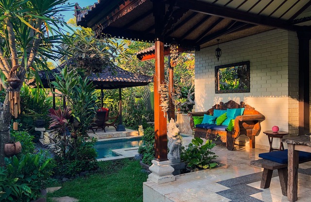 Authentic Bali - Paradise next to Beach & Volcano