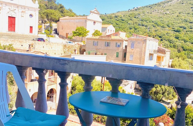 Authentic Corsican cottage, close to Balagne's most beautiful beaches