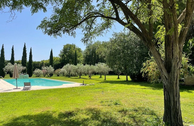 Authentic farmhouse between the Alpilles and the Camargue - Domaine des Princes