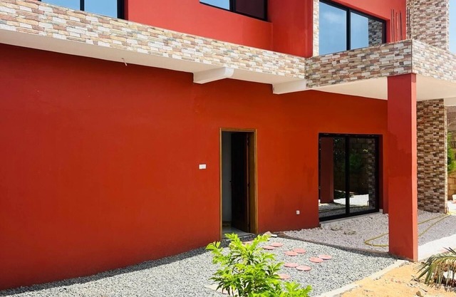 Authentic stay at Villa Noflaye du Lac Rose!