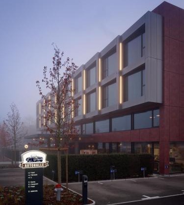Autohalle Hotel
