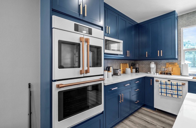 Autumn’s Favorite 3B2B Villa nr Ontario Airport