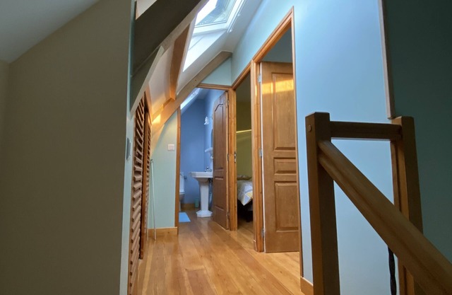 Aux jeux de Paume and its suite
