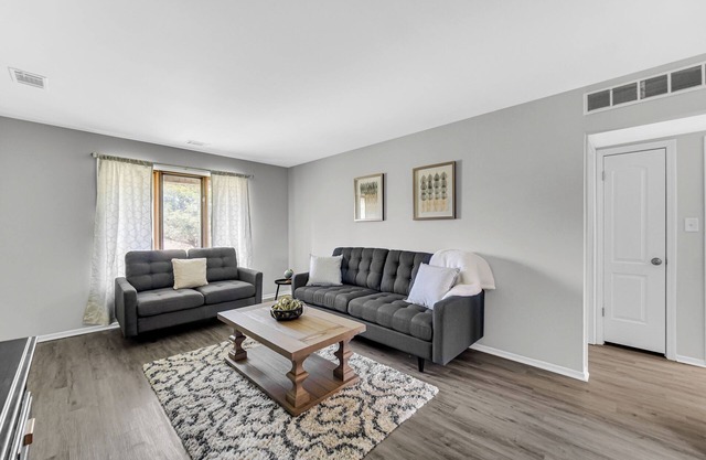 AVAIL 8/2/25- NEW 2BED CONDO by Hospital & Chicago