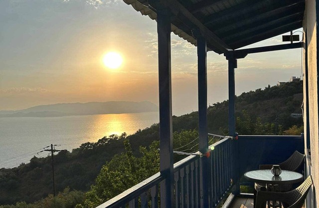Avgoustina's HomenA breathtaking view house ! ! !