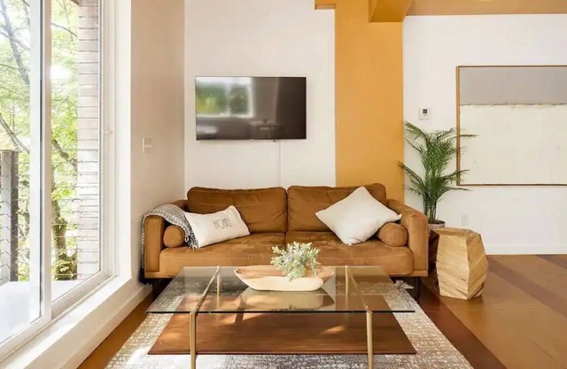 Award-winning Urban Eco Loft in Central Seattle