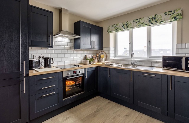 Awelfa: Modern 3-Bed Home in Rhosneigr | Managed by Anglesey Holiday Lettings