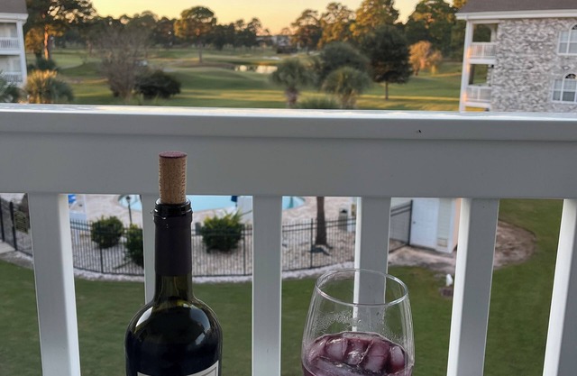 Awesome 2 Bdrm, 2 full bath with gorgeous views of the golf course and pool!