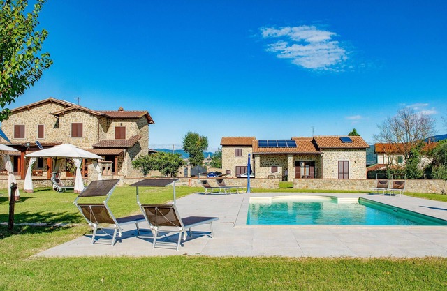 Awesome home in Castiglion Fiorentino