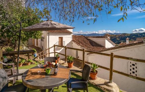 Awesome Home In Benadalid