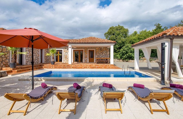 Awesome home in Gostinjac with kitchen