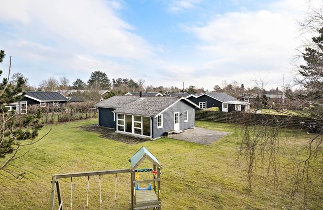 Awesome home in Hadsund with WiFi