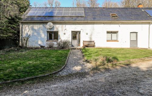 Awesome Home In Hucqueliers With Wifi