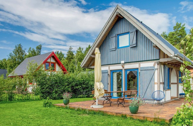 Awesome home in Rowy with WiFi