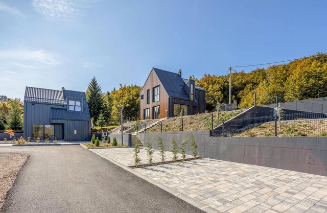 Awesome home in Stari Laz with Wi-Fi