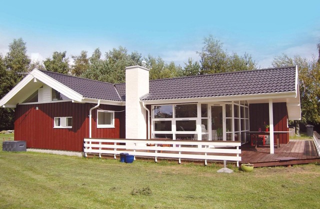 Awesome home in Stege with sauna