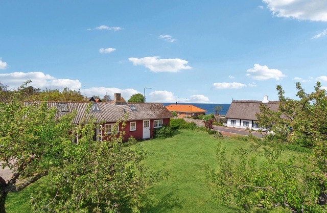 Awesome home in Svaneke with WiFi
