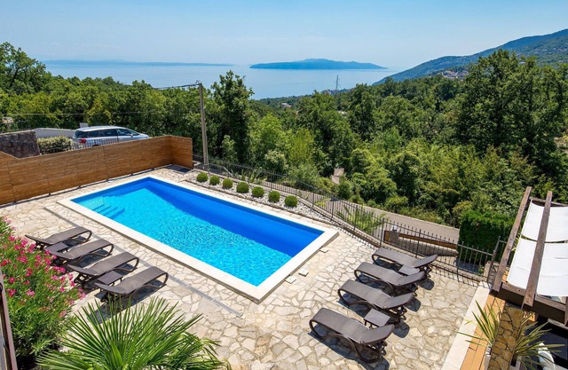 Awesome home in Veprinac with WiFi