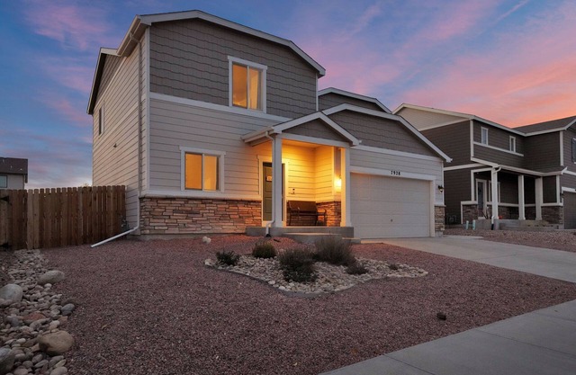 ★Awesome Home★Great Neighborhood★Near Food & Fun★Designed with You in Mind★