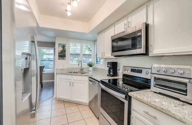 Awesome Tucson Catalina Foothills Sabino Canyon Ventana Condo on Golf Course