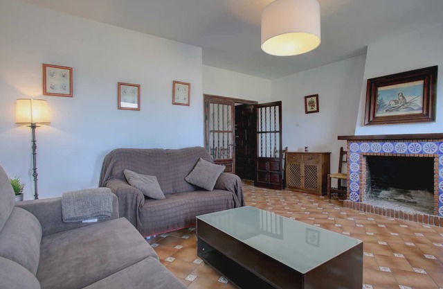 AWESOME VIEWS & LOCATION IN OLD TOWN B