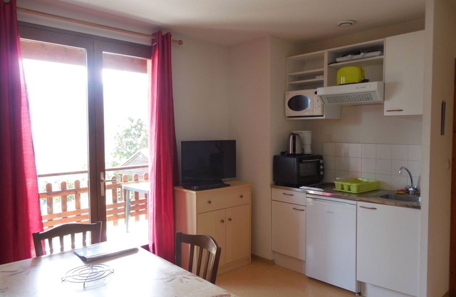 AX-LES-THERMES/IGNAUX Apartment 4 people in mountain residence