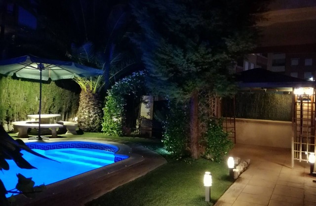 AXIER-1 Villa with private pool and garden, for 8 guests