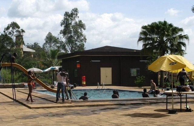 Ayaba Hotel