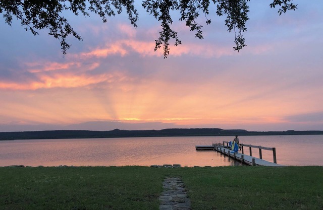 Azul Casa del Lago: Getaway to Possum Kingdom Lake on the Water