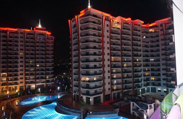 Azura Park 