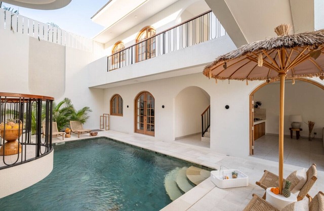 Azure Luxe Boutique Villa in Canggu-Pool Side 2