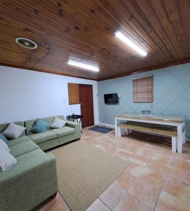Azzure Apartments 4 sleeper Crawford