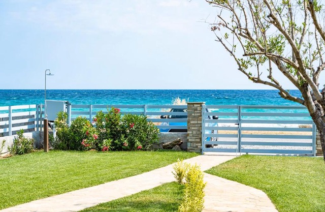 Azzurro seafront houses
