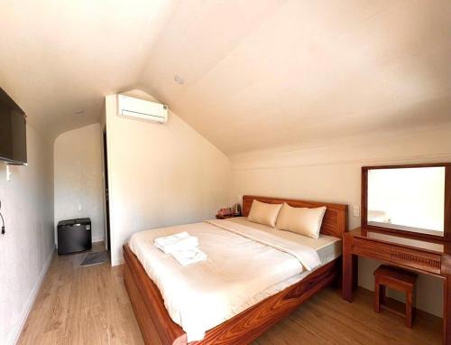 Bàu Trắng Farmstay