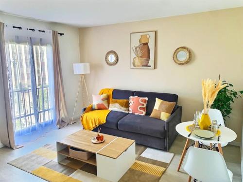 b- Appartement lumineux proche velizy bis