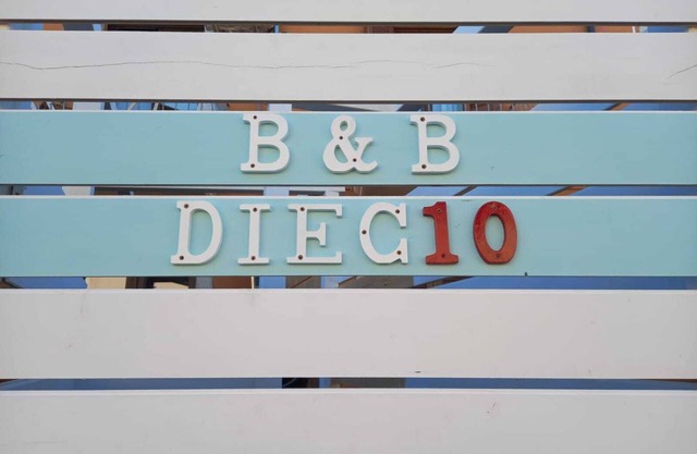 B & B DIEC10