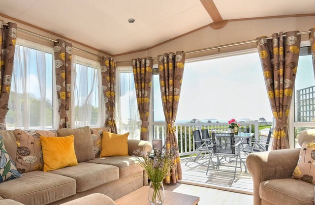 B12, Tal y Fan in the beautiful Pwllheli