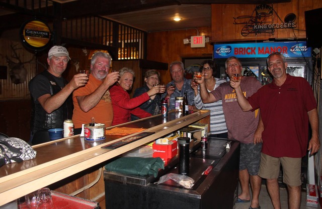 Bachelor/hunting lodge